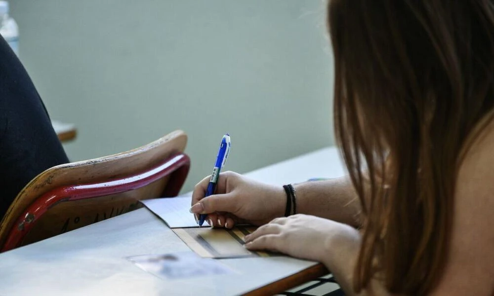 Ξεκινούν σήμερα οι δηλώσεις για τις Πανελλαδικές - Τι ισχύει για το 10%